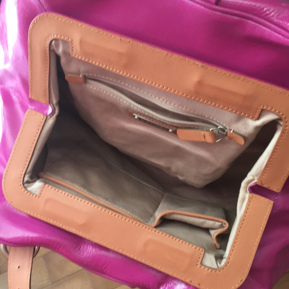 Banana Republic leather purse - Picture 5 of 9